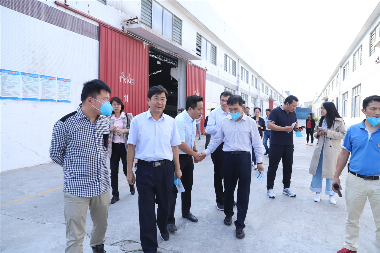 全国60多位环保局长齐聚涂一取经,考察“共享涂装”新业态