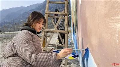 95后的“刮腻子女孩”